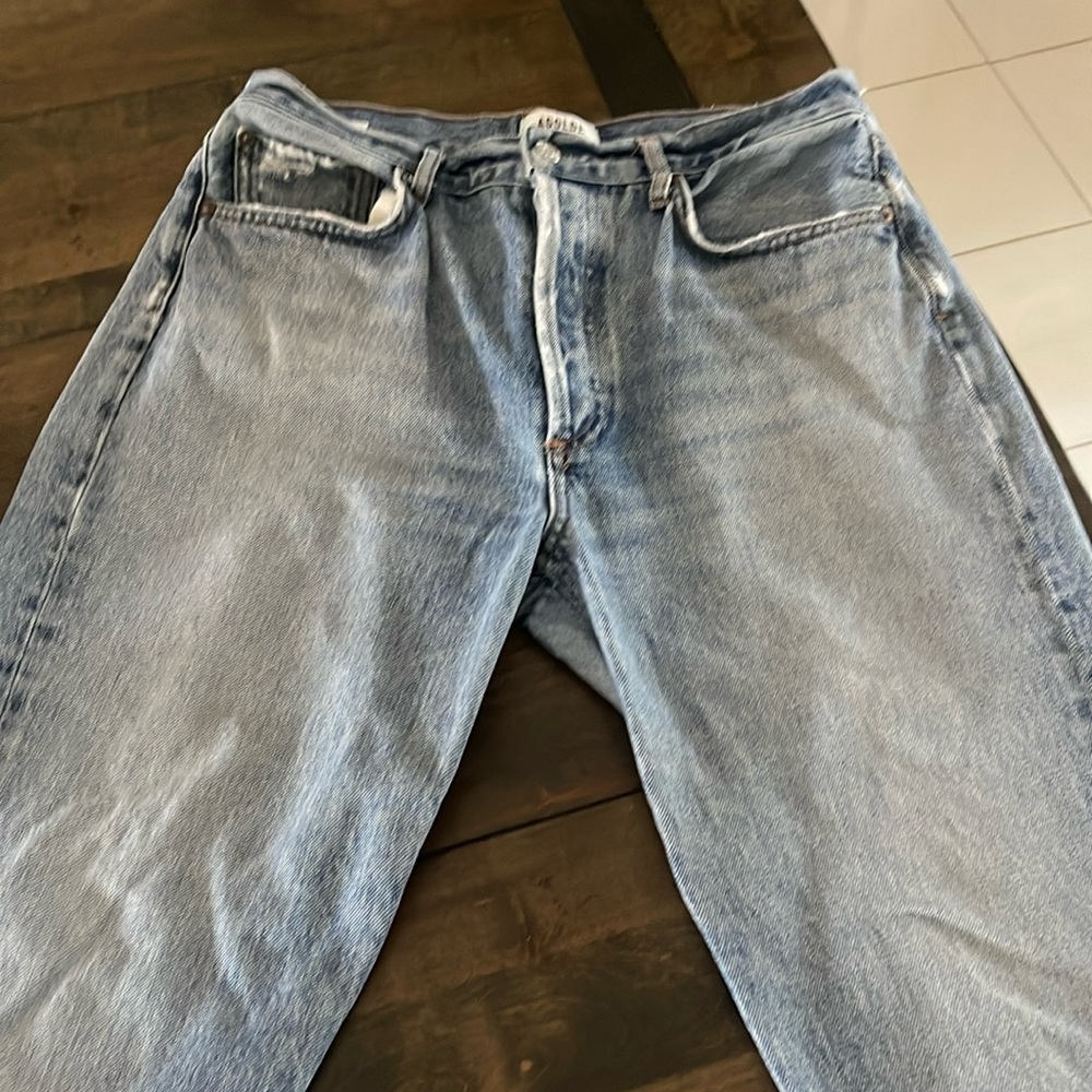 Pre-loved AGOLDE Riley Size 29 w/Distressing Crop Button Fly